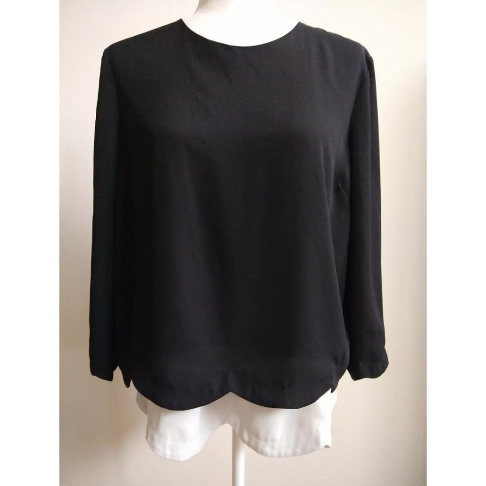 IMNYC Isaac Mizrahi Tiered Black Top Scalloped